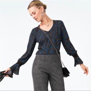 CAbi 3763 Shadow Leaf Blouse Size XS‎ EUC